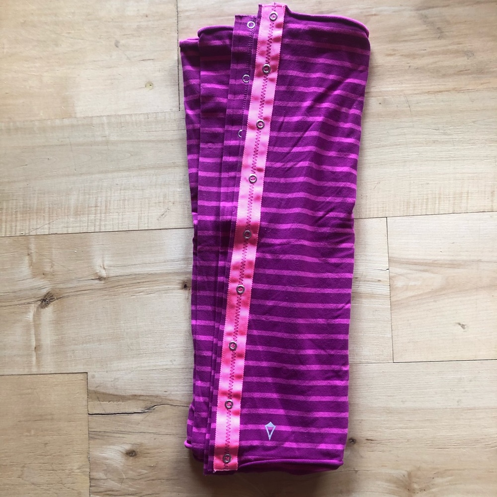 Ivivva scarf